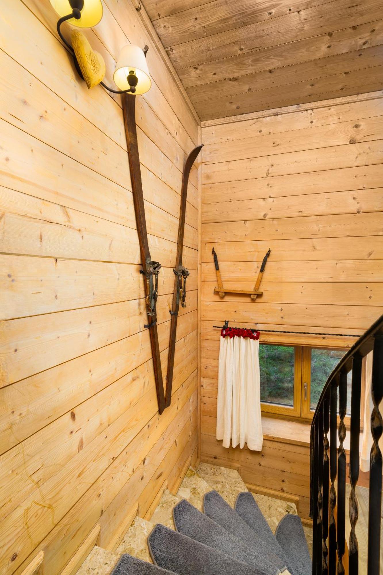 Ski-In & Ski-Out Out Chalet Maria With Amazing Mountain View มาริอาอาล์ม อัม ชไตเนอร์เนินเมียร์ ห้อง รูปภาพ